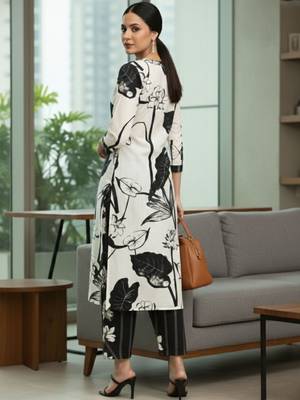 Women Floral Printed Regular Pure Cotton Kurta with Trousers 6