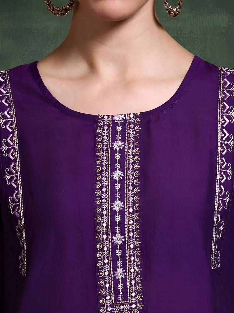 Women Ethnic Motifs Embroidered Kurta with Trousers & Dupatta