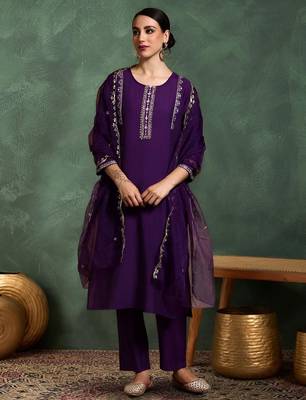 Women Ethnic Motifs Embroidered Kurta with Trousers & Dupatta 6