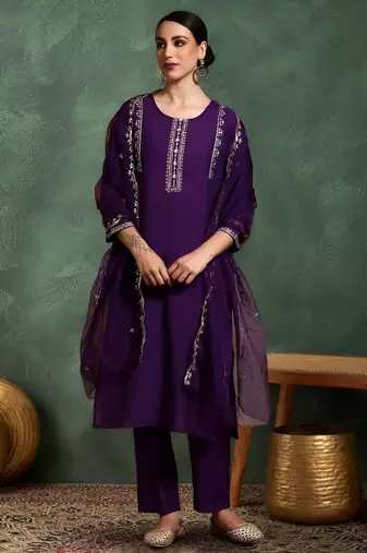 Women Ethnic Motifs Embroidered Kurta with Trousers & Dupatta