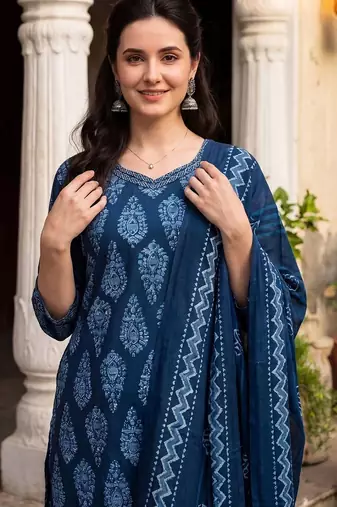 Women Ethnic Motifs Printed Regular Pure Cotton Kurta with Trousers & With Dupatta
