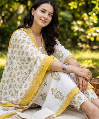 Women Floral Printed Regular  Cotton Kurta with Trousers & With Dupatta 2