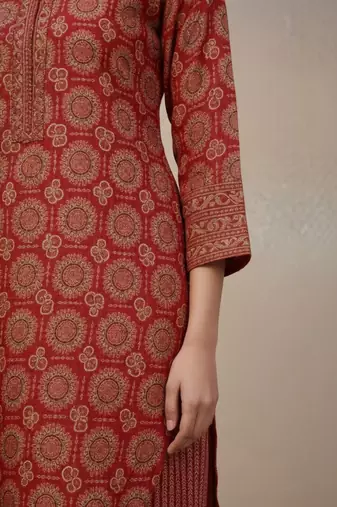 Women Ethnic Motifs Printed Regular Thread Work Pure Cotton Kurta with Trousers & With Dupatta