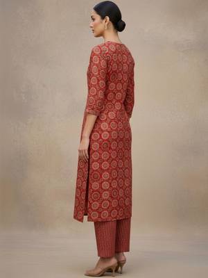 Women Ethnic Motifs Printed Regular Thread Work Pure Cotton Kurta with Trousers & With Dupatta 5