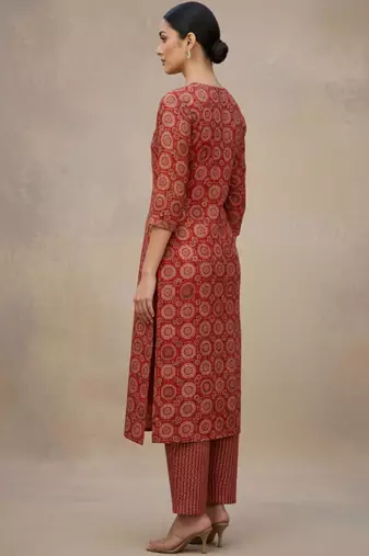 Women Ethnic Motifs Printed Regular Thread Work Pure Cotton Kurta with Trousers & With Dupatta