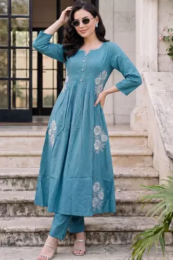 Women Floral Embroidered Pleated Thread Work Pure Cotton Kurta with Trousers