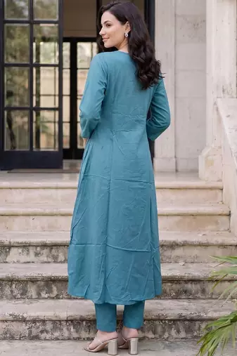Women Floral Embroidered Pleated Thread Work Pure Cotton Kurta with Trousers
