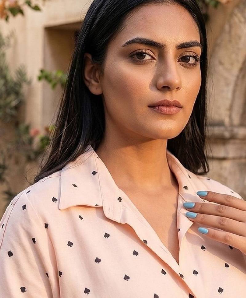 Women Printed Regular Kurta with Trousers