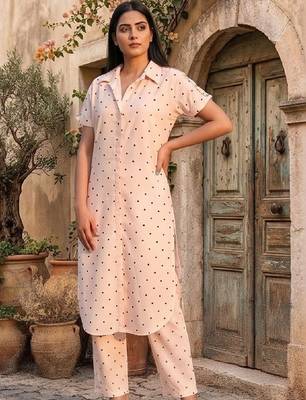 Women Printed Regular Kurta with Trousers 6