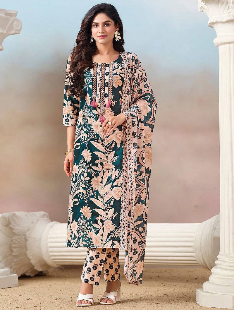 Women Floral Printed Regular Kurta with Trousers & With Dupatta