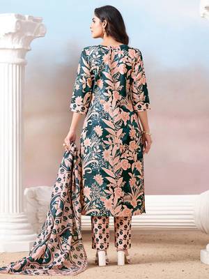 Women Floral Printed Regular Kurta with Trousers & With Dupatta 6