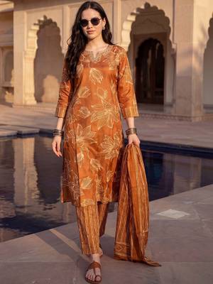 Women Floral Printed Regular Thread Work Kurta with Trousers & With Dupatta 5