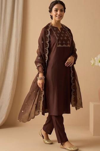 Women Ethnic Motifs Embroidered Regular Thread Work Kurta with Trousers & With Dupatta