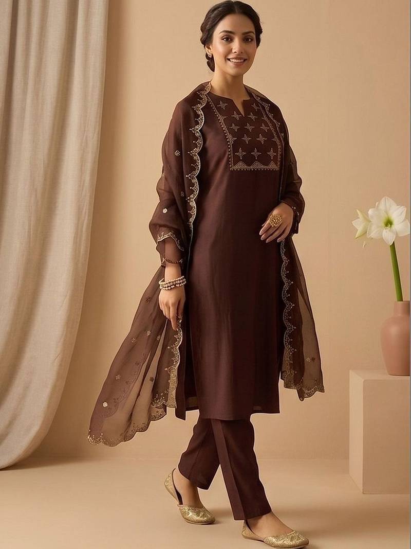Women Ethnic Motifs Embroidered Regular Thread Work Kurta with Trousers & With Dupatta