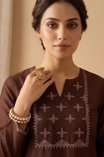 Women Ethnic Motifs Embroidered Regular Thread Work Kurta with Trousers & With Dupatta
