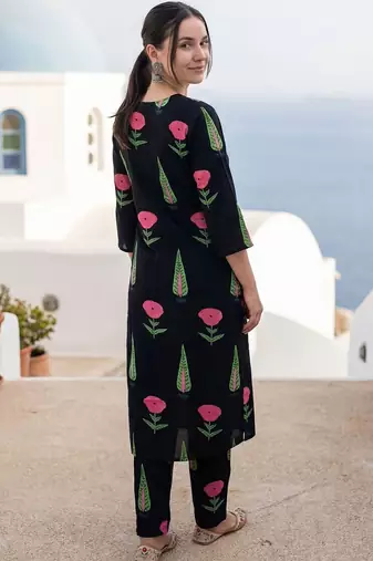 Women Floral Printed Regular Pure Cotton Kurta with Trousers