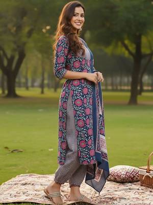 Floral Printed V-Neck Angrakha A-Line Kurta With Trousers & Dupatta 5
