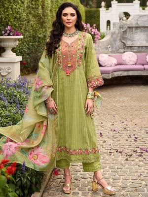 Women Floral Embroidered Regular Thread Work Cotton Kurta with Trousers & Dupatta 1