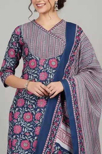 Women Floral Printed Regular Gotta Patti Kurta with Salwar & With Dupatta