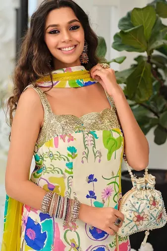 Women Ethnic Motifs Embroidered Regular Beads and Stones Kurta with Palazzos & With Dupatta