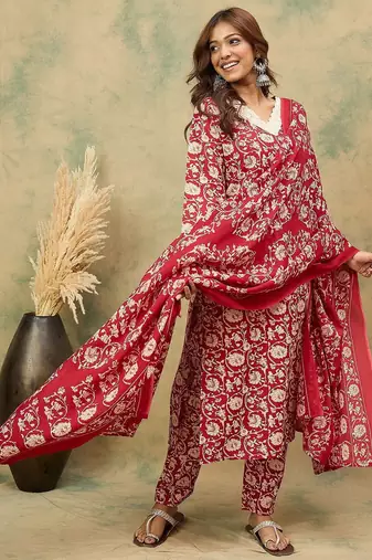 Women Ethnic Motifs Printed Kurta with Trousers & Dupatta