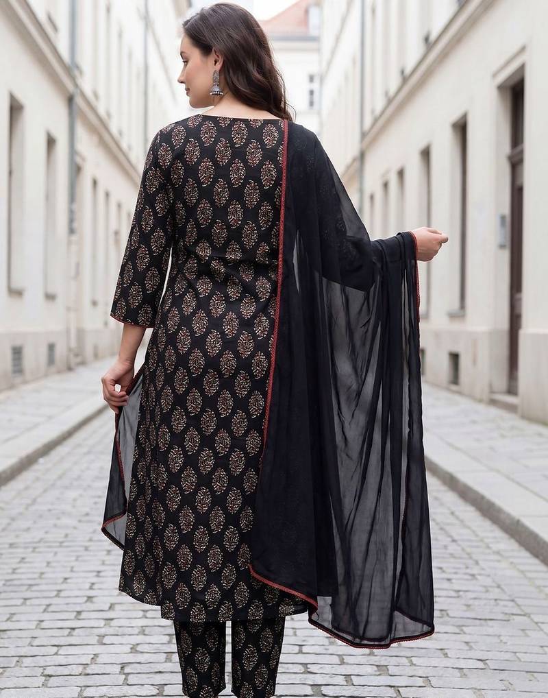 Women Ethnic Motifs Printed Regular Pure Cotton Kurta with Trousers & With Dupatta