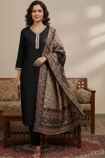 Women Ethnic Motifs Embroidered Regular Thread Work Kurta with Trousers & With Dupatta