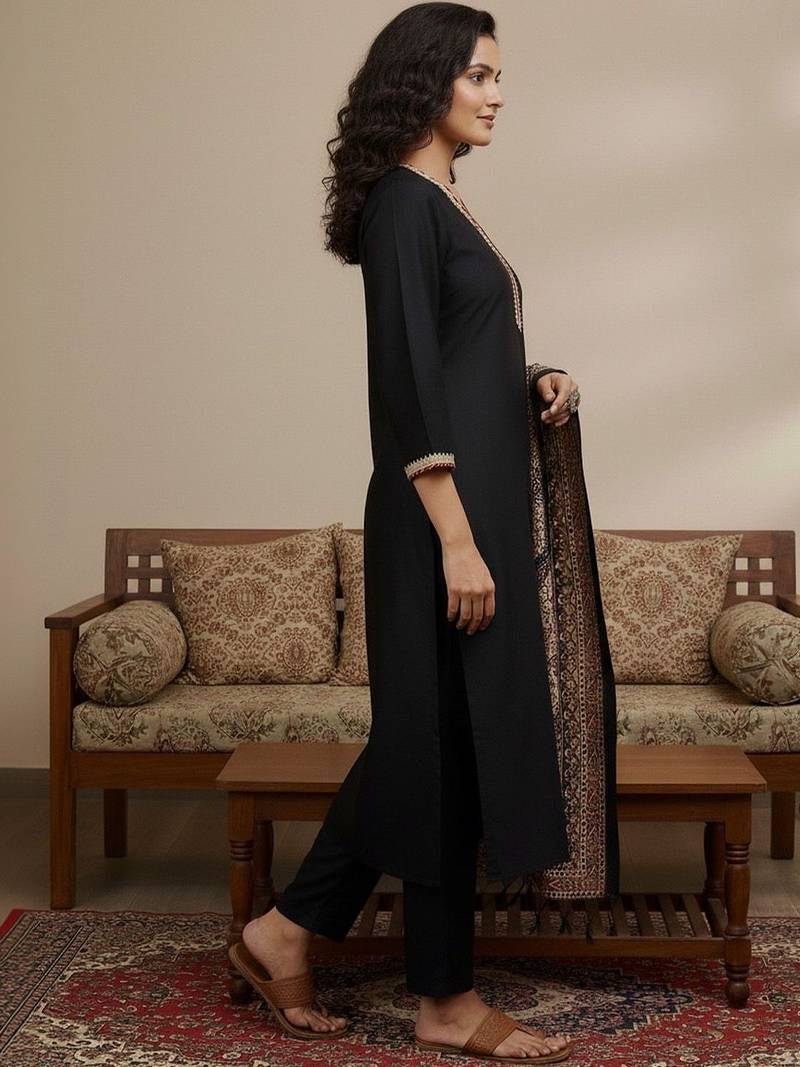 Women Ethnic Motifs Embroidered Regular Thread Work Kurta with Trousers & With Dupatta