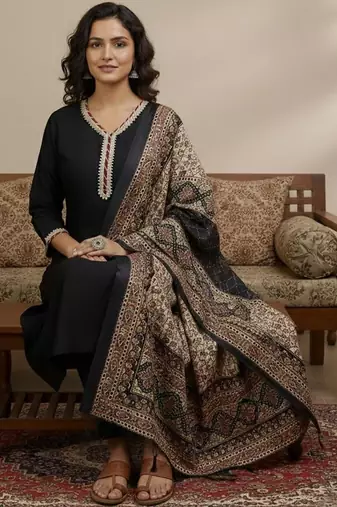 Women Ethnic Motifs Embroidered Regular Thread Work Kurta with Trousers & With Dupatta