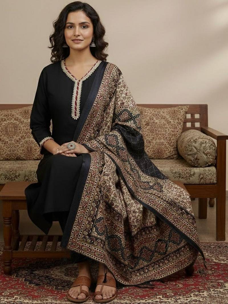 Women Ethnic Motifs Embroidered Regular Thread Work Kurta with Trousers & With Dupatta
