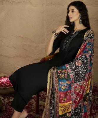 Women Solid Kurta with Trousers & Dupatta 4