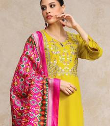 Women Yoke Design Regular Gotta Patti Pure Cotton Kurta with Trousers & With Dupatta