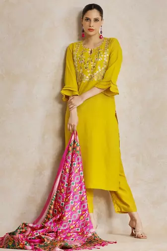 Women Yoke Design Regular Gotta Patti Pure Cotton Kurta with Trousers & With Dupatta