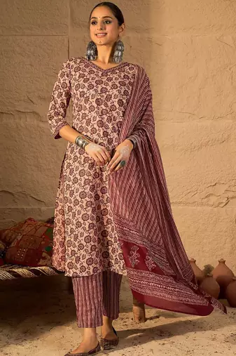 Women Floral Print Regular Pure Cotton Kurta with Trousers & With Dupatta