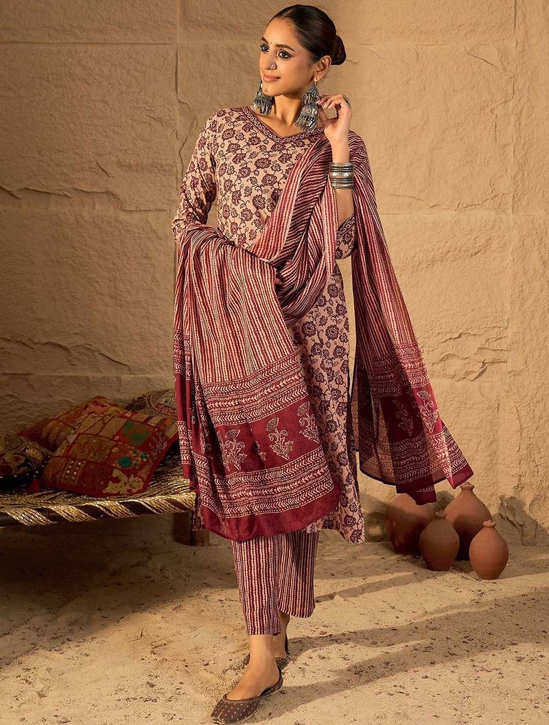 Women Floral Print Regular Pure Cotton Kurta with Trousers & With Dupatta