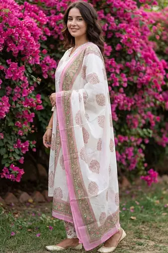 Women Floral Printed Regular Beads and Stones Pure Cotton Kurta with Salwar & With Dupatta