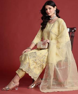 Ethnic Motifs Embroidered Kurta With Trousers & Dupatta 2
