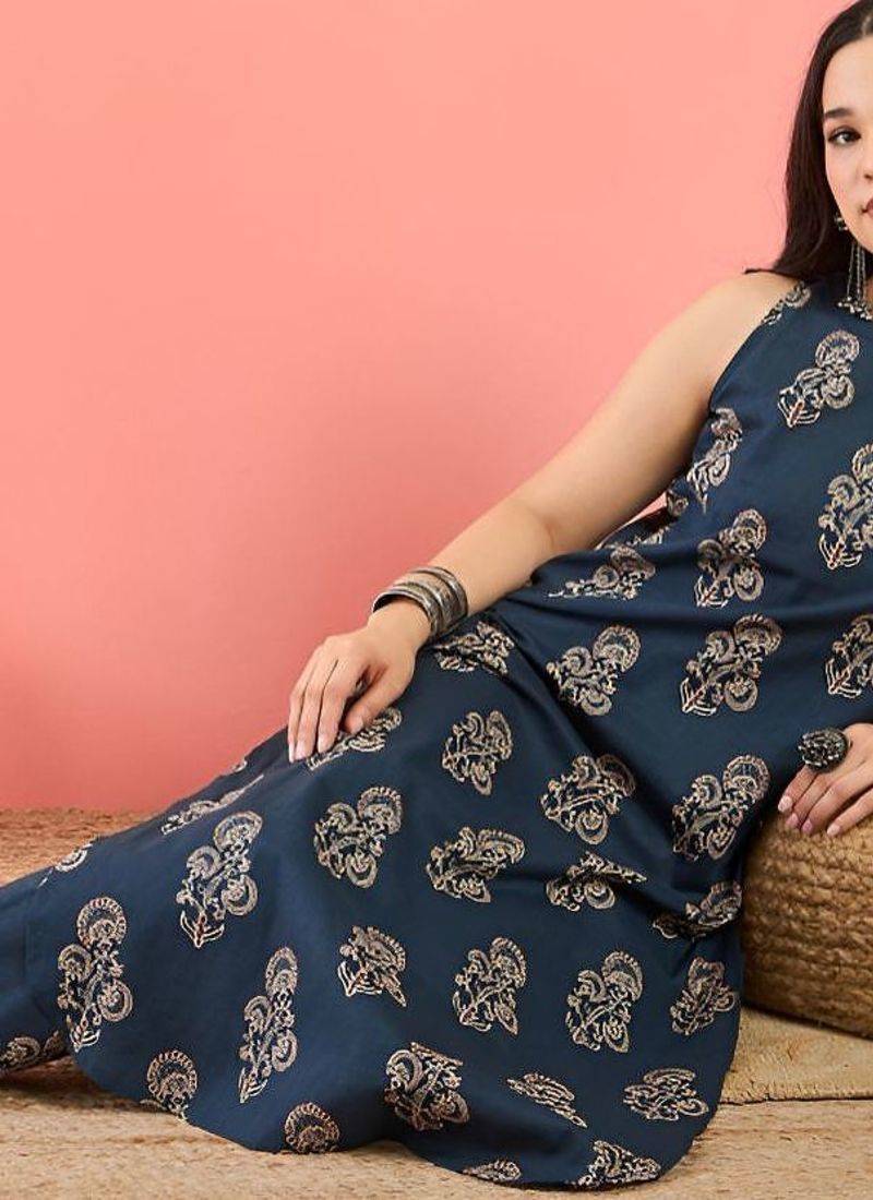 Floral Printed Round-Neck Kurta With Trousers