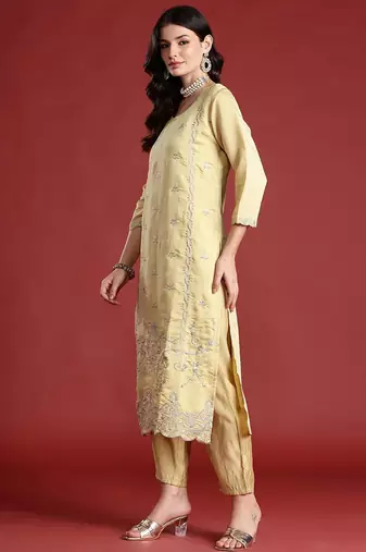 Ethnic Motifs Embroidered Kurta With Trousers & Dupatta