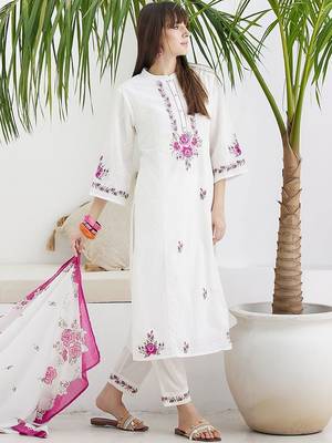 Women Floral Embroidered Regular Thread Work Pure Cotton Kurta with Trousers & With Dupatta 1