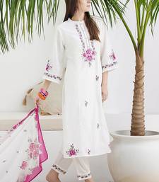 Women Floral Embroidered Regular Thread Work Pure Cotton Kurta with Trousers & With Dupatta