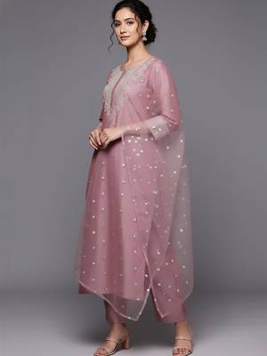 Women Floral Embroidered Regular Chanderi Silk Kurta with Trousers & With Dupatta 4