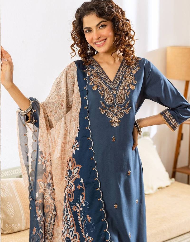 Women Ethnic Motifs Embroidered Regular Thread Work Kurta with Palazzos & With Dupatta