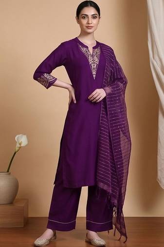 Women Ethnic Motifs Embroidered Regular Thread Work Kurta with Trousers & With Dupatta