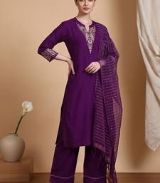 Women Ethnic Motifs Embroidered Regular Thread Work Kurta with Trousers & With Dupatta