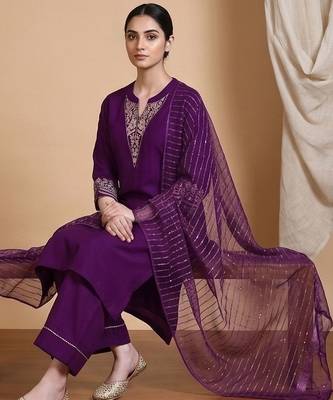 Women Ethnic Motifs Embroidered Regular Thread Work Kurta with Trousers & With Dupatta 3