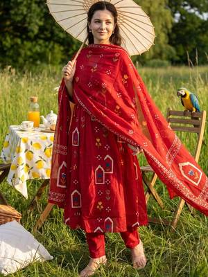 Women Floral Printed Empire Pure Cotton Kurta with Trousers & With Dupatta 4