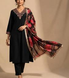 Floral Yoke Design V-Neck Straight Kurta With Trousers And Dupatta