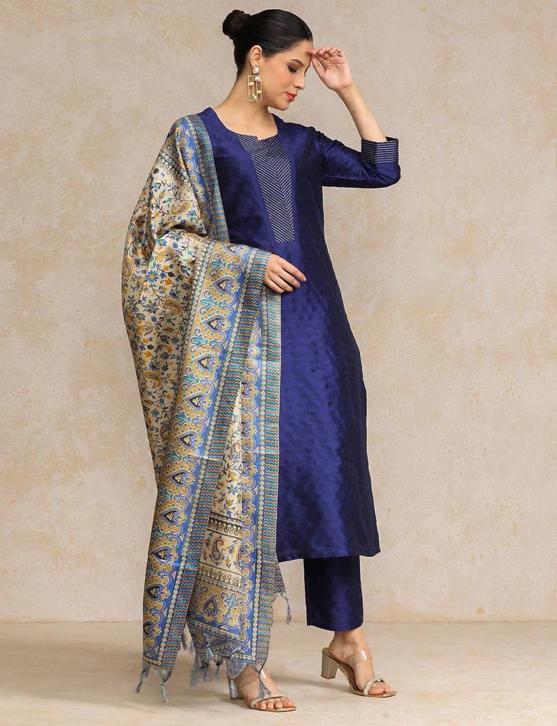 Women Regular Kurta with Trousers & With Dupatta