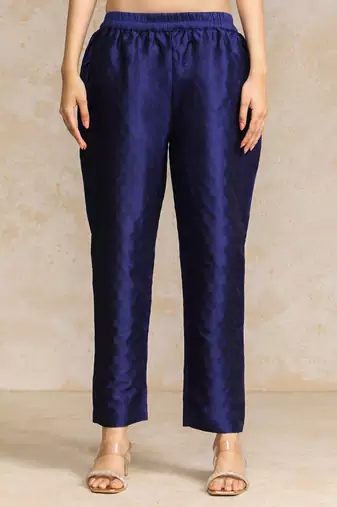 Women Regular Kurta with Trousers & With Dupatta
